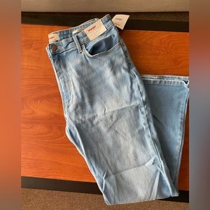 NWT Women’s Wrangler Jeans Size 16